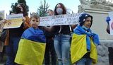 Переселенцы пикетировали ОП с требованием возобновить работу жилищных программ: "Ми вдома, але без будинку!". ВИДЕО+ФОТОрепортаж