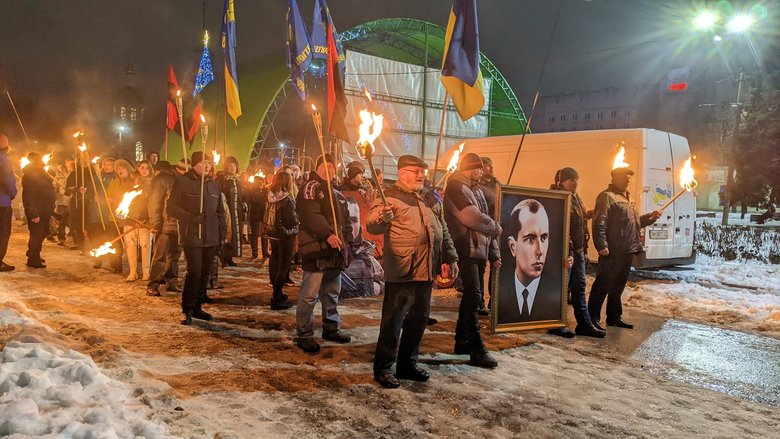 Марш на честь дня народження Бандери відбувся у Словянську Донецької області 04 Марш на честь дня народження Бандери відбувся у Словянську Донецької області 04