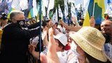 Антиукраинская власть достает из-под сукна "языковой вопрос", чтобы показать свою преданность Кремлю, - Порошенко. ФОТОрепортаж