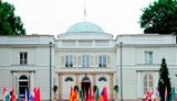 Международный симпозиум "Революция, война и их последствия" проходит в Варшаве: будут обсуждать события в Украине