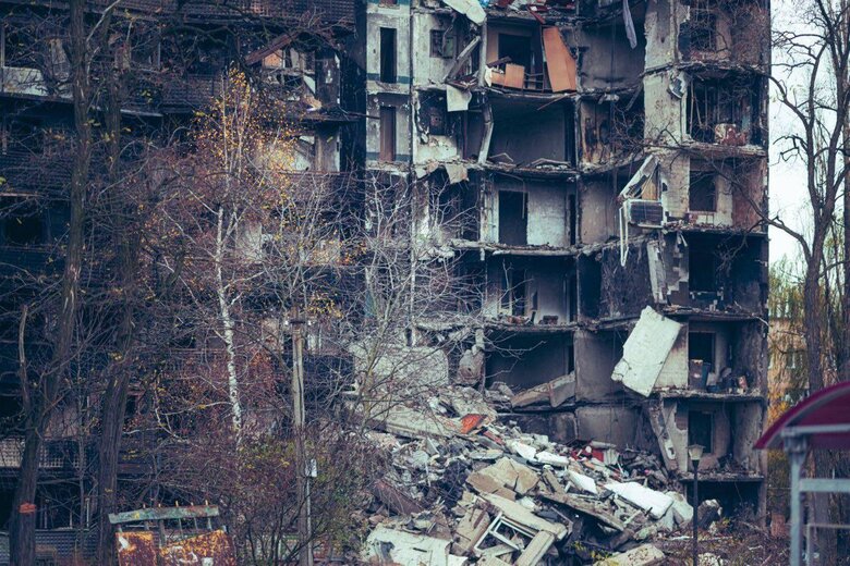 Ворог цинічно нищить Авдіївку, - Тарнавський 01