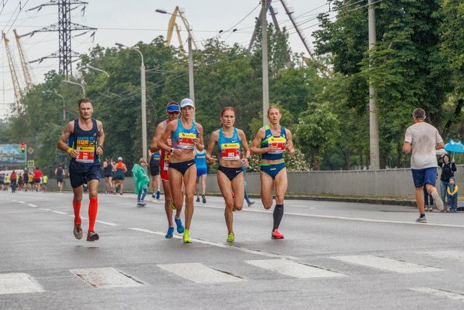 Традиційний напівмарафон у Дніпрі стає міжнародною біговою подією, - Філатов 02
