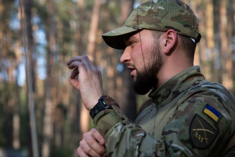 У 225-му штурмовому полку відпрацьовують протидію дронам і тактичну медицину