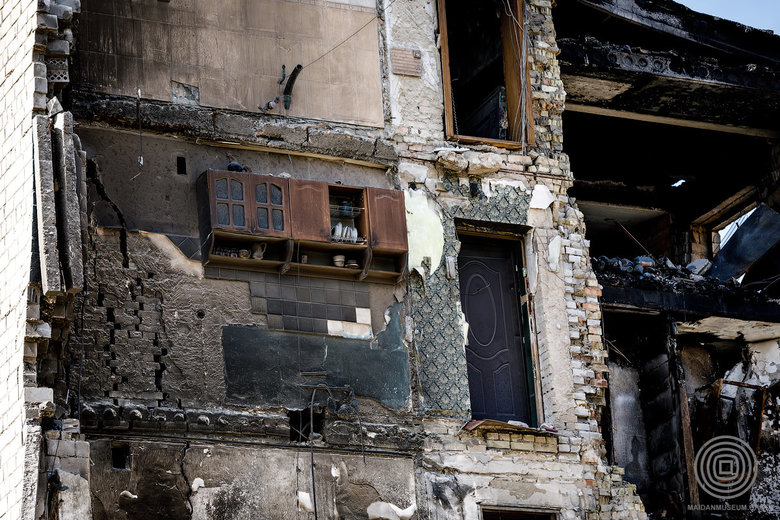 Кухонна шафа з керамічним півником з деокупованої Бородянки стала надбанням музейного фонду України 01 Кухонна шафа з керамічним півником з деокупованої Бородянки стала надбанням музейного фонду України 01