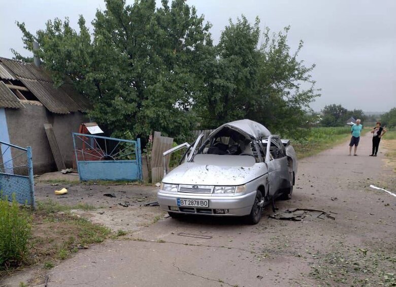 Рашисти атакували автівку в Осокорівці на Херсонщині