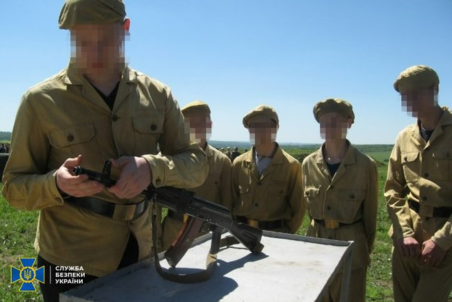 За матеріалами СБУ під суд піде сепаратист, який займався підготовкою підлітків, переважно дівчат, для служби в ДНР 02