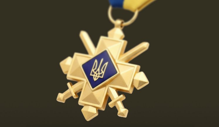 Кабмін затвердив щомісячну виплату для нагороджених "Хрестом бойових заслуг"