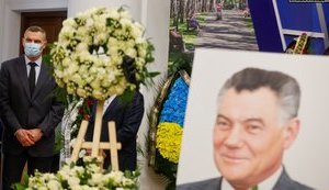 С экс-мером Омельченко простились в Киеве. ФОТОрепортаж