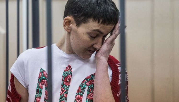 "Стан Наді критичний. Етапувати її рівноцінно смерті, всередині у Наді все пече", - помічник Савченко Мезенцев.