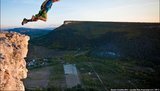 Здесь нет права на ошибку: прыжок навстречу заходящему солнцу. ФОТОрепортаж
