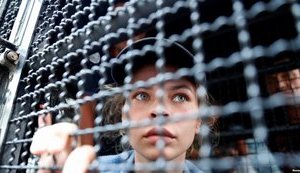 Российский олигарх Дерипаска заказал арест проститутки по прозвищу Рыбка из-за фото с яхты, - Навальный