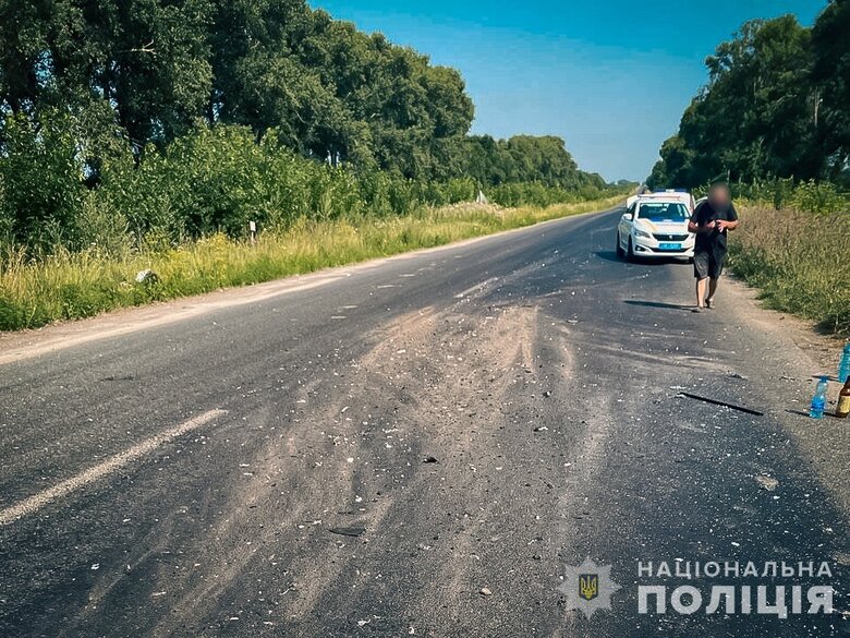 Окупанти вдарили FPV-дроном по цивільній автівці на Сумщині