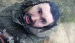 Доброволец из США с побратимами берет в плен оккупантов в Луганской области: "На колени, пожалуйста". ВИДЕО