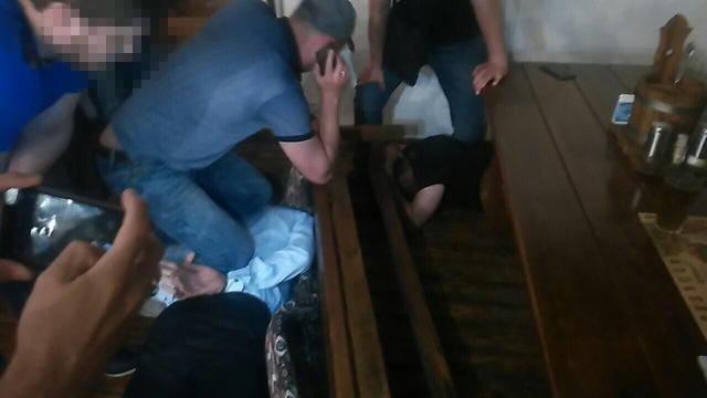СБУ про спробу викрадення екс-громадянина РФ: Начальник райвідділу поліції пропонував замовникам вибивати гроші з комерсанта в Україні 05 СБУ про спробу викрадення екс-громадянина РФ: Начальник райвідділу поліції пропонував замовникам вибивати гроші з комерсанта в Україні 05