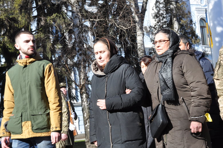 В Києві попрощалися із загиблим внаслідок російського обстрілу розвідником 30-ї ОМБр Антоном Сидоровим 50