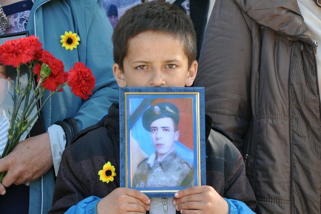 Матері загиблих захисників України пройшли центром Києва 11