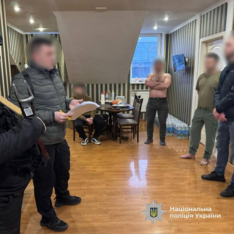 шахрайство з нарахуванням бойових виплат