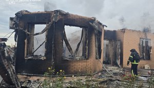 Russia strikes Kramatorsk: man’s body recovered from rubble of private house. PHOTO