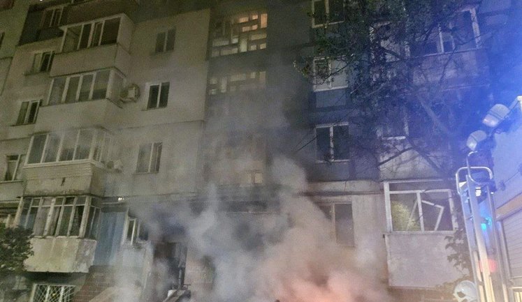 Russian overnight strike on Dnipro: children among the wounded; apartment building and warehouses damaged (updated). VIDEO&PHOTOS