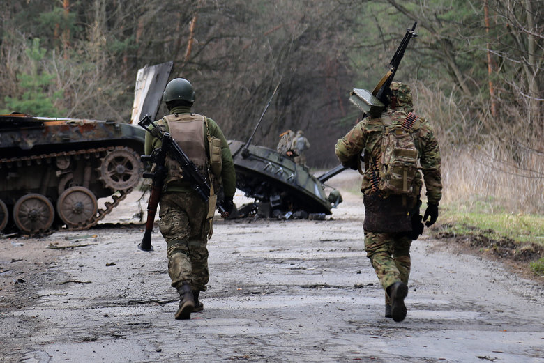 Defenders of Ukraine successfully attacked enemy, capturing his positions and weapons in Luhansk region 01