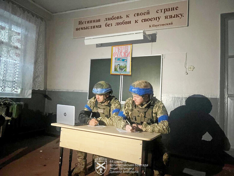 Воїни 44 ОАБр писали диктант національної єдності в Суджанському районі Курської області РФ