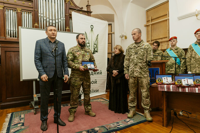 The National Hero of Ukraine award became the first after a two-year break 07