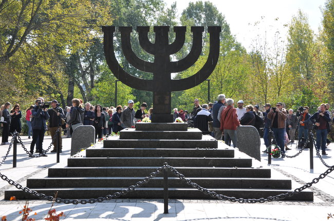 Memory March for Babi Yar held in Kyiv 30