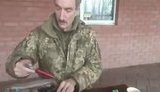 Адвокат Дугарь Коломієць показав власника саперної сумки, вилученої у його підзахисної: "Знайомтеся, це Андрій - сапер 25-ї бригади". ВIДЕО