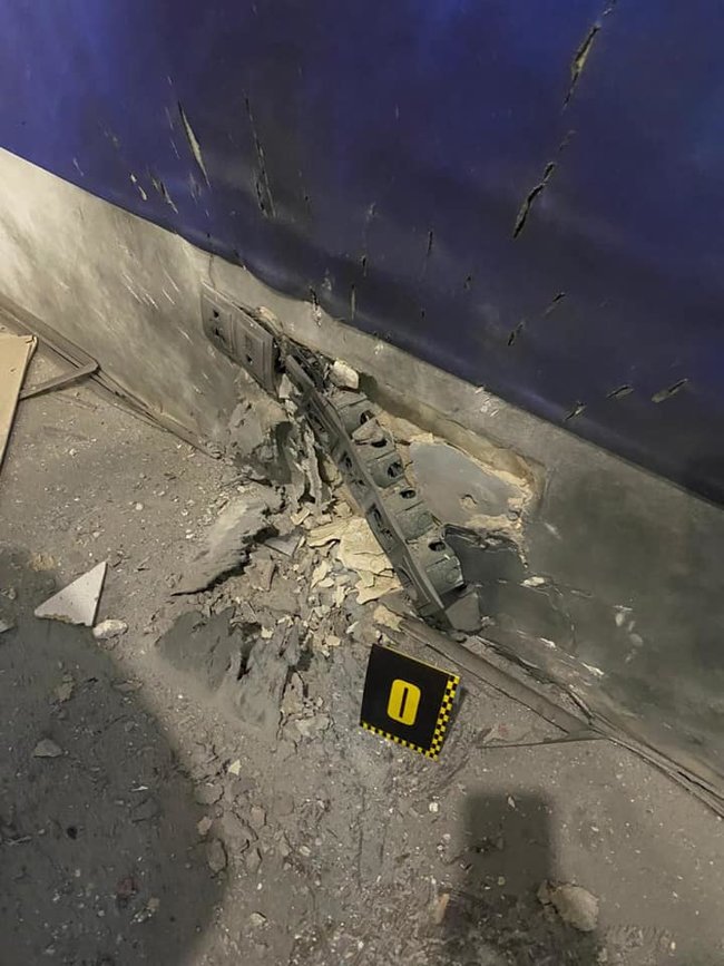 В офіс ОПЗЖ у Полтаві кинули вибухівку, поранено працівницю 02