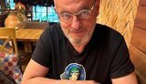 &#34;Мене питають: а що я вам за ліки винен? Кажу: &#34;Тричі &#34;Слава ЗСУ!&#34;, двічі &#34;Слава Україні!&#34; і 10 разів &#34;Путін х#йло!&#34; Яскрава бесіда з хрещеним батьком &#34;Медичного десанту&#34; Володимиром Нечипоруком
