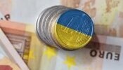 Курс євро наближається до позначки 50 гривень
