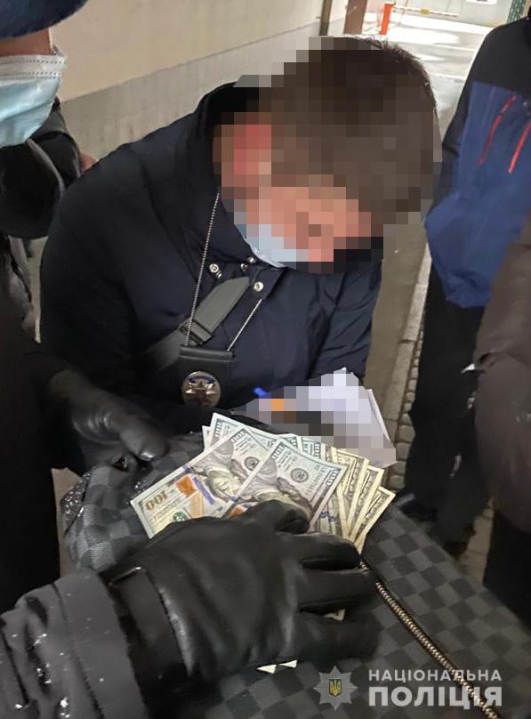 Начальник управления КП Киевтранспарксервис задержан при получении взятки, - Нацполиция 03
