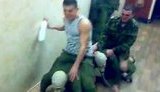 Ужасы российской армии - солдат делают животными: Противогаз надень, бл#дь. Живее, а то подохнешь на х#й. ВИДЕО.