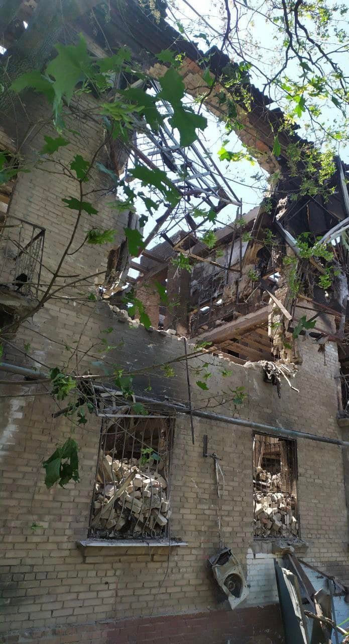 Рашисты нанесли три авиаудара вокруг Лисичанска, в Северодонецке безостановочно продолжаются бои, - Гайдай 03