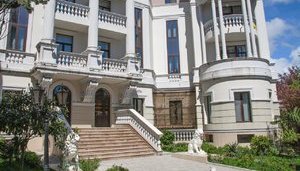 Маріонетка Кремля Аксьонов: Дружина Зеленського регулярно оплачує комуналку за квартиру на ПБК