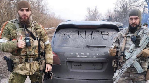Кадирівці — це звичайні поліцаї, такі ж, які були у нацистської Німеччини. Розповідаємо про роль Рамзана Кадирова та його тік-ток- військ у війні проти України 09