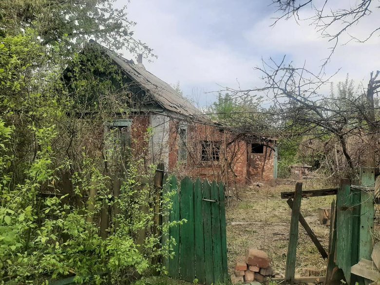 Russian troops are shelling entire front line in Donetsk region 08