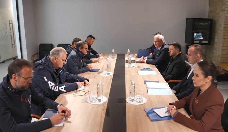Zelenskyy and Grossi agreed to continue IAEA missions to ensure continuous monitoring of ZNPP’s condition. VIDEO