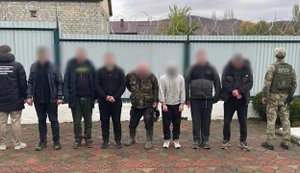 Пограничники задержали 7 правонарушителей, которые хотели пересечь границу и попасть в Румынию. ВИДЕО