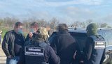 Керівник оборонного концерну за $ 1 млн обіцяв віддати земельну ділянку підприємства, - СБУ. ФОТОрепортаж