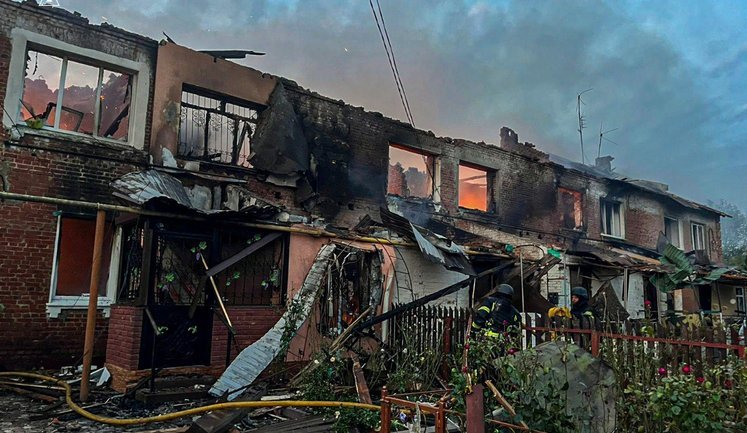 Ворог вдарив дроном по Чернеччині на Сумщині: загинула сім’я з двома дітьми. ФОТОрепортаж