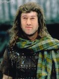 Браслет снял, но одеяло решил, на всякий случай, оставить...