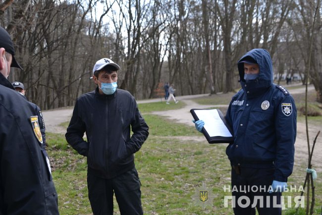 Порушення карантину: за що та чому українців (не) штрафують 04