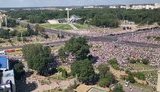 У Мінську люди масово виходять на Марш за свободу. ВIДЕО