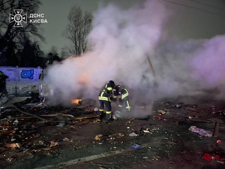 Attack on Kyiv at night: fires in the districts, one casualty