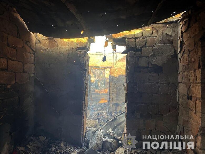 Russian occupation troops set fire to 10 settlements in Donetsk region. There are killed and wounded, - National Police 09