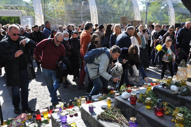 Марш памяти расстрелянных в Бабьем Яре прошел в Киеве 04