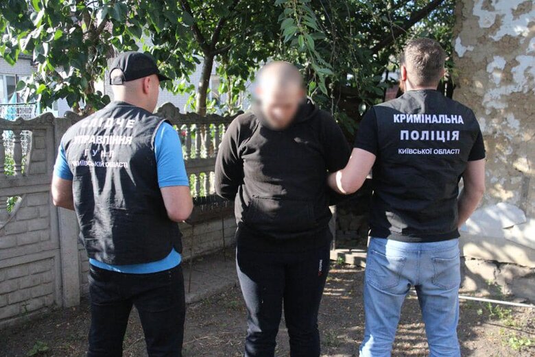 Група, що займалася підробкою медичних довідок для виїзду військовозобов’язаних чоловіків за кордон, викрита на Київщині, - Нацполція 01