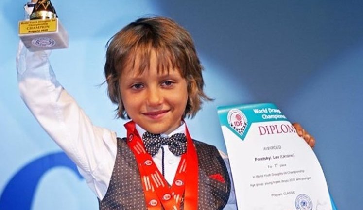 Киевлянин Лев Порецкий стал чемпионом мира по шашкам в группе до 8 лет. ФОТОрепортаж