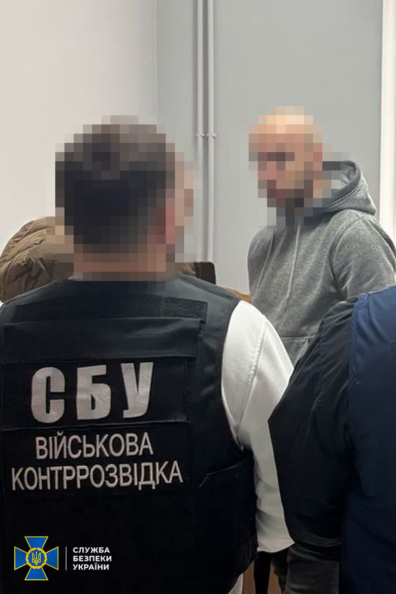 Затримано організаторів схем для ухилянтів